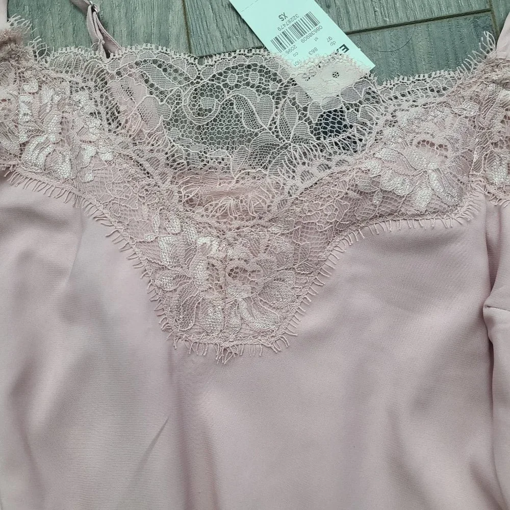 Lace Cami Thong Bodysuit - Picture 3 of 10